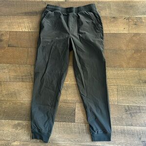 Men’s CRZ Yoga joggers